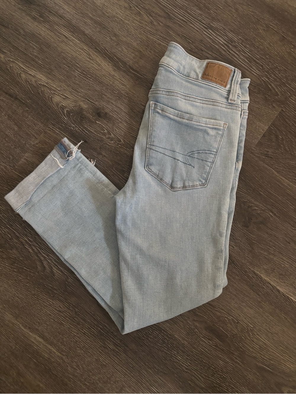 American Eagle Outfitters Light Blue Ankle Crop Jeans